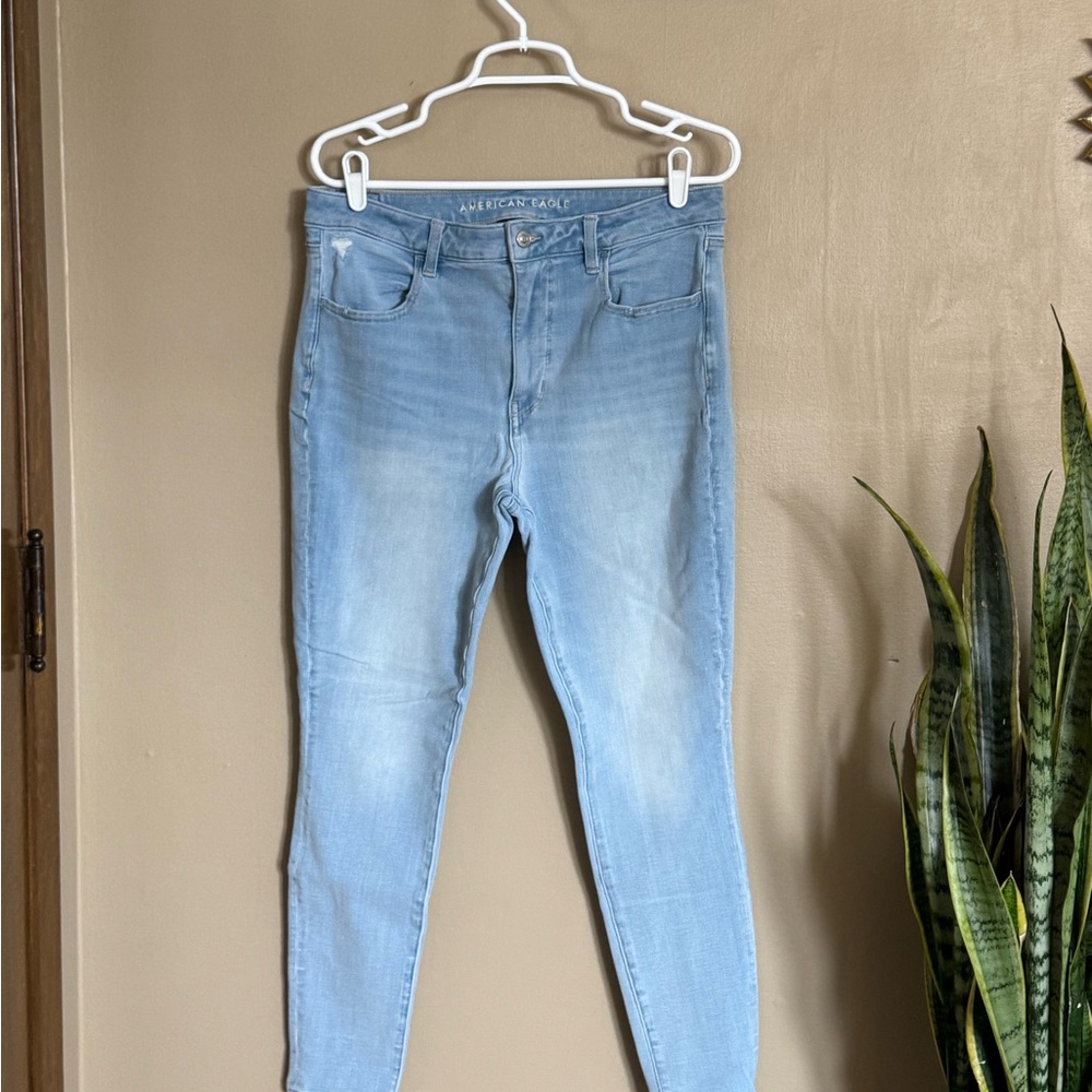 American Eagle Outfitters Women's Sky Blue, super high-rise jegging